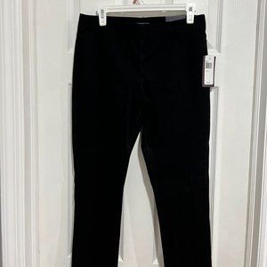 Women's Designer NYDJ Black Size 6 Brand New with tags